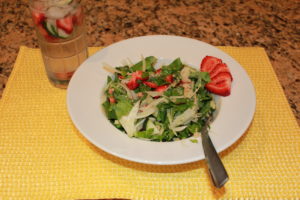 strawberry fennel quinoa salad