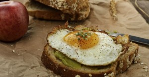 Egg and Avocado Sandwich_732